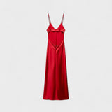 Karmino suknelė - Minimalistinis ir elegantiškas kirpimas