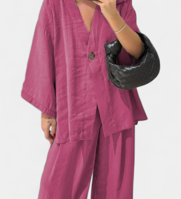 Eli | Oversize komplektas su V formos topu