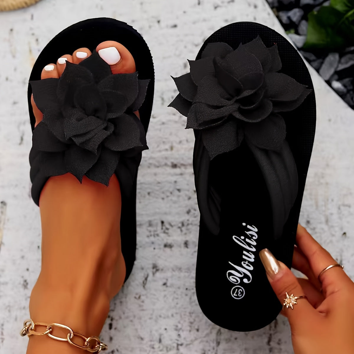 Lijana™ | Gėlės detalės sandalai